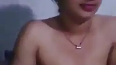 sexy sonali hot kissing and exposing assets