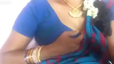 Village sex videos of a hot married woman in a saree