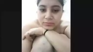 Beautiful Bhabi Bathing Video For Hubby New Clip