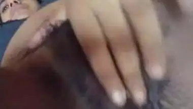 Horny Lankan Milf Fingering