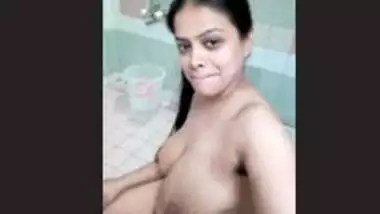 Pakistani Wife Bathing Nude Video