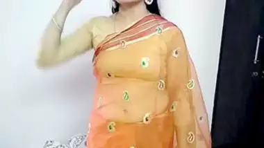 Desi cute pk bhabi show sexy boobs and pussy with devar