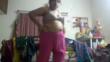 Chubby Desi Aunty Dress Changing Hidden Cam-1