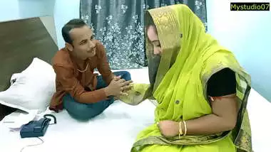 Indian hot wife need money for husband treatment! Hindi Amateur sex