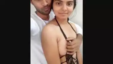 Desi bhabhi ki half bra panty me video part 1