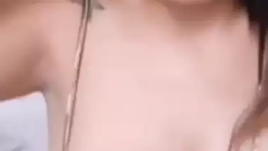 Desi sexy girl nice boobs