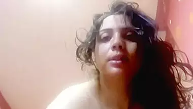 Sexy Mature Bhabhi Private Show To Tease Her Lover