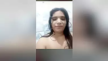 Today Exclusive- Desi Girl Record Bathing Clip For Lover