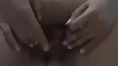 Beautiful Sexy Paki Girl Showing And Fingering Both Holes