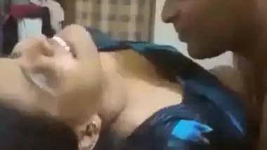 Bhabhi booobs sucking and smooching