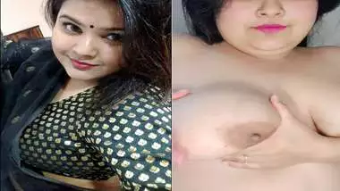 Cute village bhabhi topless stand for lover