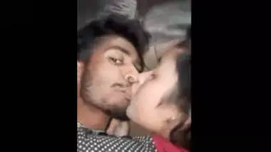 Chennai college students lips sucking video stolen from mobile
