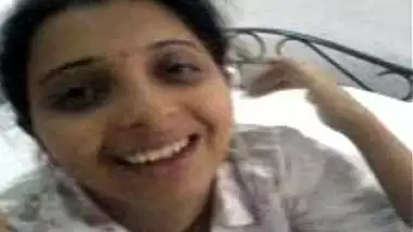Indian couple fuck in a hotel room during their vacation