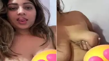Huge boobs bhabhi Fariha viral video call sex