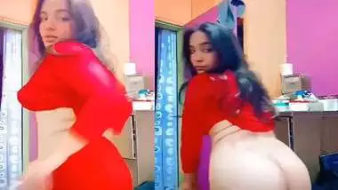 Sexy Indian girl nude white big ass viral MMS