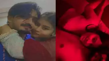 Pakistani sex lovers romance with viral boob show