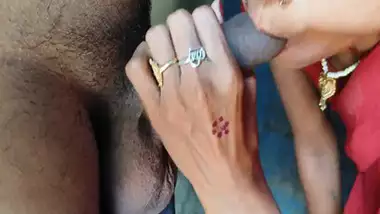 A village lady gets fuck by her stepbrother in desi sex