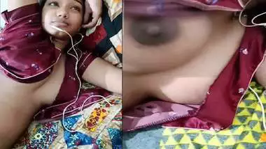 Hottest girl boob show on viral video call