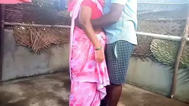 Indian Saree aunty very hot fuck in young boy